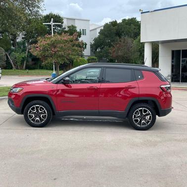 Red Hot Pearlcoat 2025 Jeep Compass Trailhawk