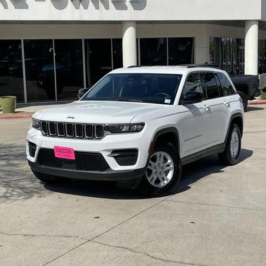 2023 Jeep Grand Cherokee Laredo