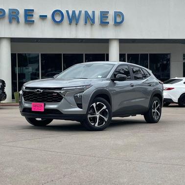 Sterling Gray Metallic 2025 Chevrolet Trax FWD 1RS