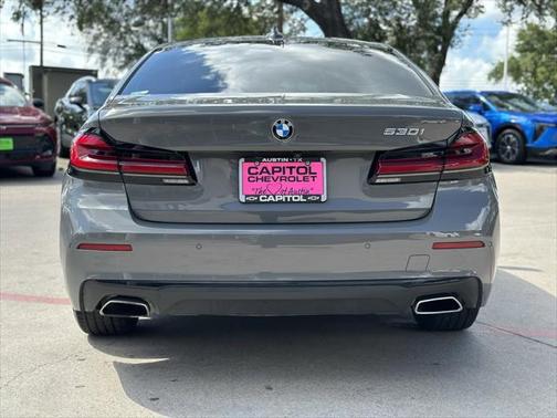 2022 BMW 530 i