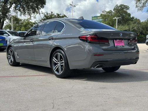 2022 BMW 530 i