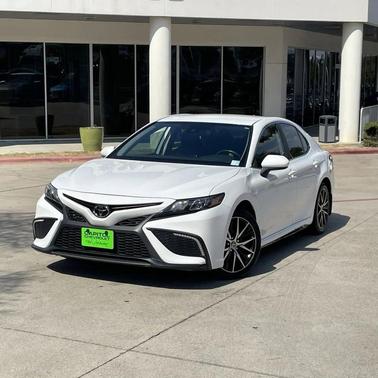 2024 Toyota Camry SE