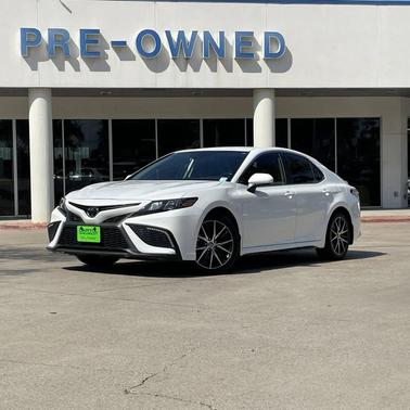 2024 Toyota Camry SE