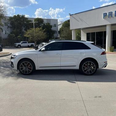 2023 Audi Q8 55 Premium Plus