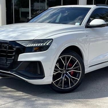 2023 Audi Q8 55 Premium Plus