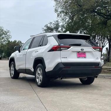 2020 Toyota RAV4 Hybrid LE
