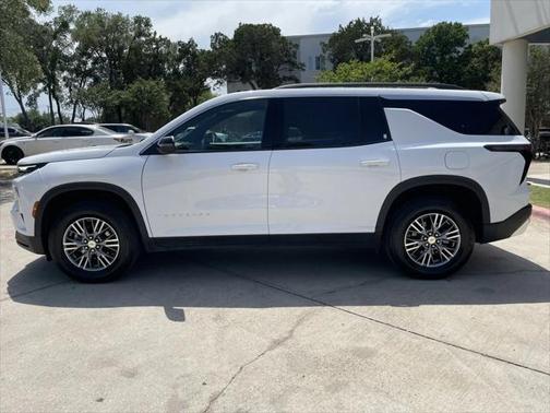 2024 Chevrolet Traverse LT