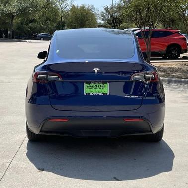 2022 Tesla Model Y Long Range Dual Motor All-Wheel Drive