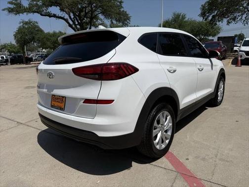 2021 Hyundai TUCSON SE