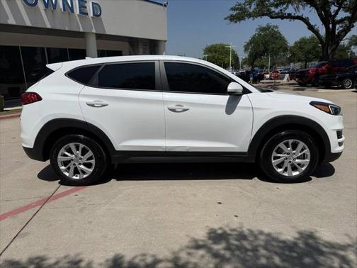 2021 Hyundai TUCSON SE
