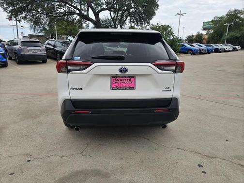 2020 Toyota RAV4 Hybrid LE