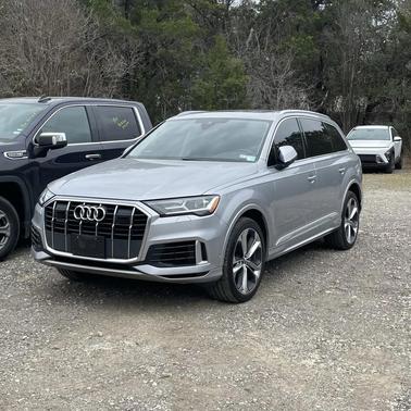 2022 Audi Q7 55 Premium Plus