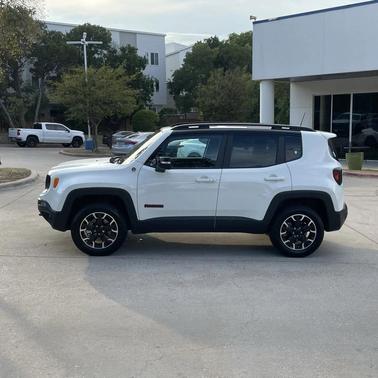 2023 Jeep Renegade Trailhawk