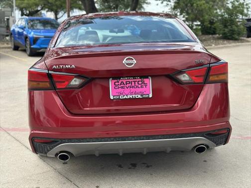 2021 Nissan Altima SR FWD