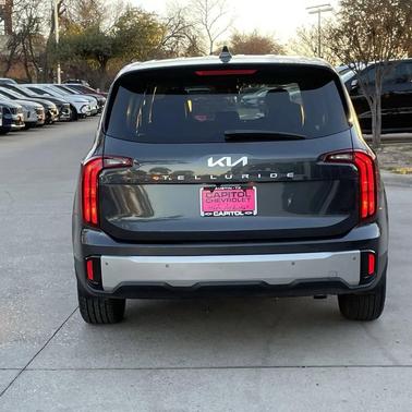 2024 Kia Telluride LX