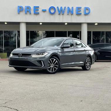 2025 Volkswagen Jetta 1.5T SE