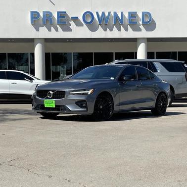 2019 Volvo S60 T6 R-Design