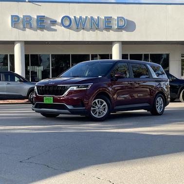 2023 Kia Carnival LX