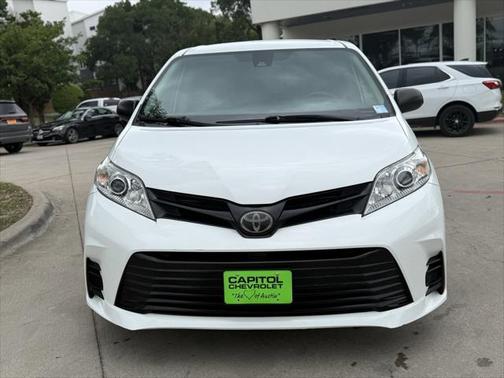 2019 Toyota Sienna SE