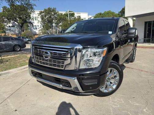 2021 Nissan Titan SV