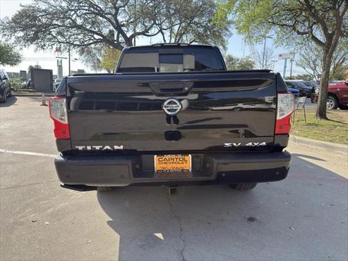 2021 Nissan Titan SV