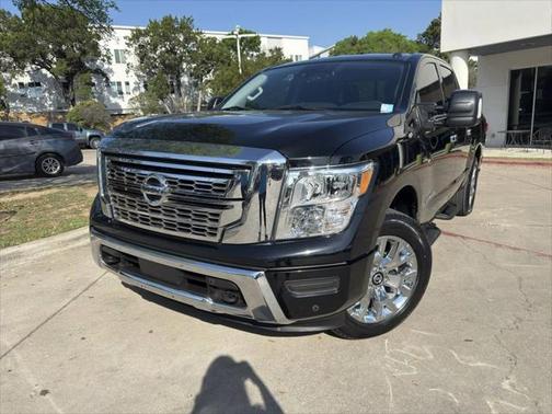 2021 Nissan Titan SV