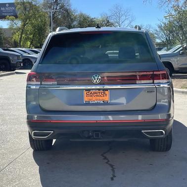 2025 Volkswagen Atlas 2.0T SE w/Technology