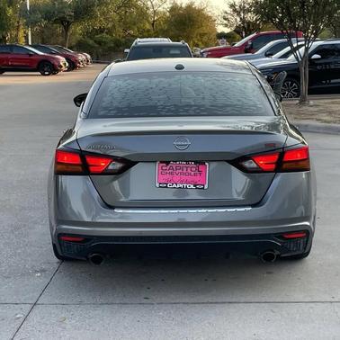 2023 Nissan Altima SR FWD
