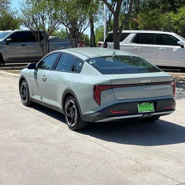 2025 Kia K4 EX