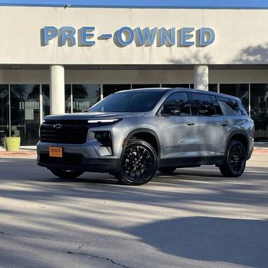 2024 Chevrolet Traverse LS