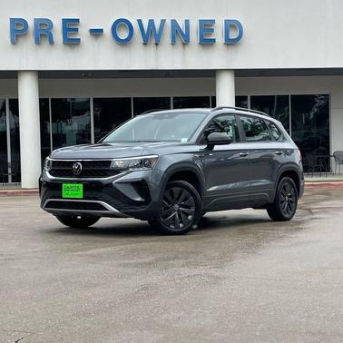 Pure White 2024 Volkswagen Taos 1.5T S