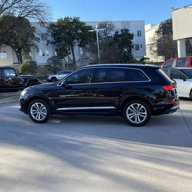 2025 Audi Q7 45 Premium