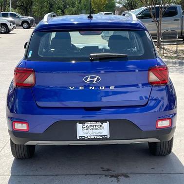 2025 Hyundai VENUE SEL