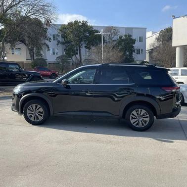 2024 Nissan Pathfinder SV FWD