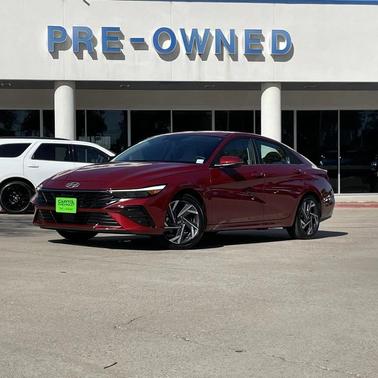 2025 Hyundai ELANTRA Limited