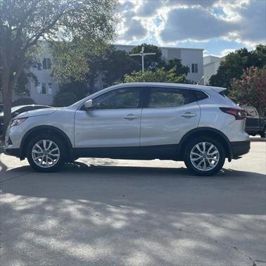 2022 Nissan Rogue Sport S