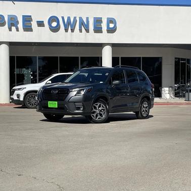 2024 Subaru Forester Premium