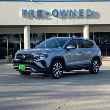 2024 Volkswagen Taos 1.5T SE