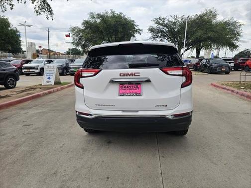 2024 GMC Terrain AWD AT4