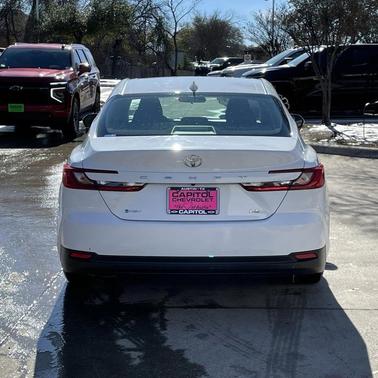 2025 Toyota Camry LE