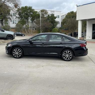 2025 Volkswagen Jetta 1.5T SE