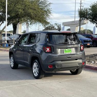 2023 Jeep Renegade Latitude