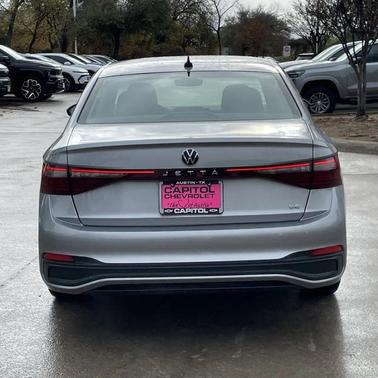 2025 Volkswagen Jetta 1.5T SE