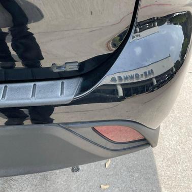 Midnight Black Metallic 2022 Toyota Highlander LE