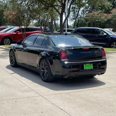 Gloss Black 2021 Chrysler 300 Touring
