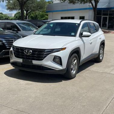 White Pearl 2024 Hyundai TUCSON SEL