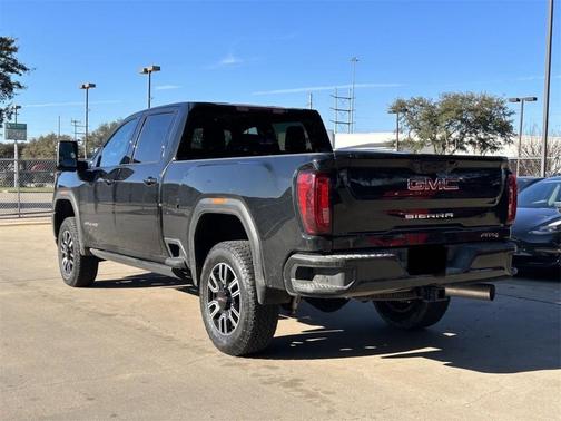 Photo 3 of 10 of 2023 GMC Sierra 2500 AT4