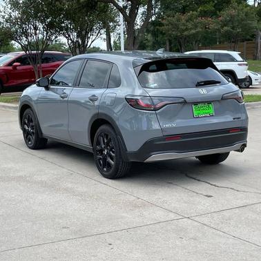 Urban Gray Pearl 2024 Honda HR-V AWD Sport