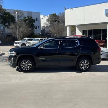 2023 GMC Acadia AWD SLT