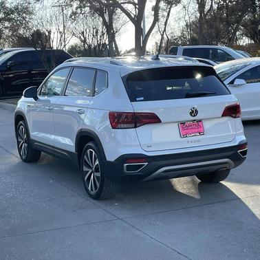 2024 Volkswagen Taos 1.5T SE